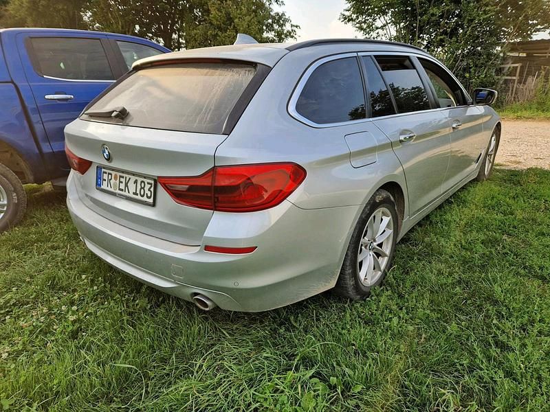 Gebraucht BMW 525 231 PS (169 kW) 2017 Silber Kombi
