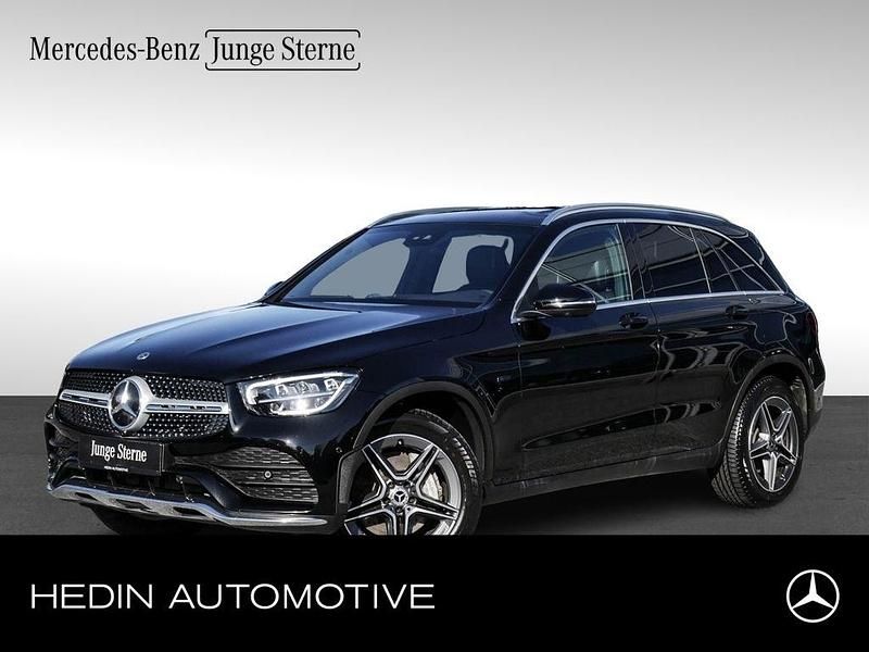 Schwarz Gebraucht 2020 Mercedes GLC300e AMG SUV | 41.790 € (Etwas zu teuer) - Bild 1/4