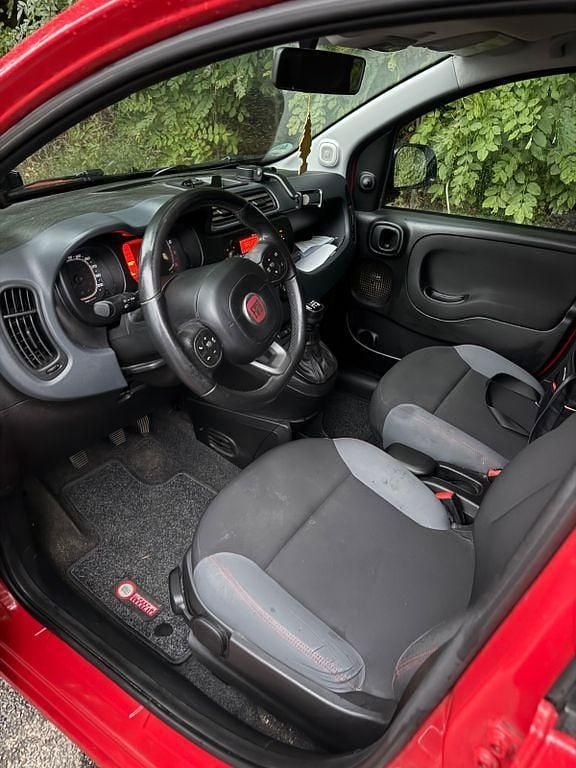 Gebraucht Fiat Panda 69 PS (50 kW) 2018 Rot Kleinwagen