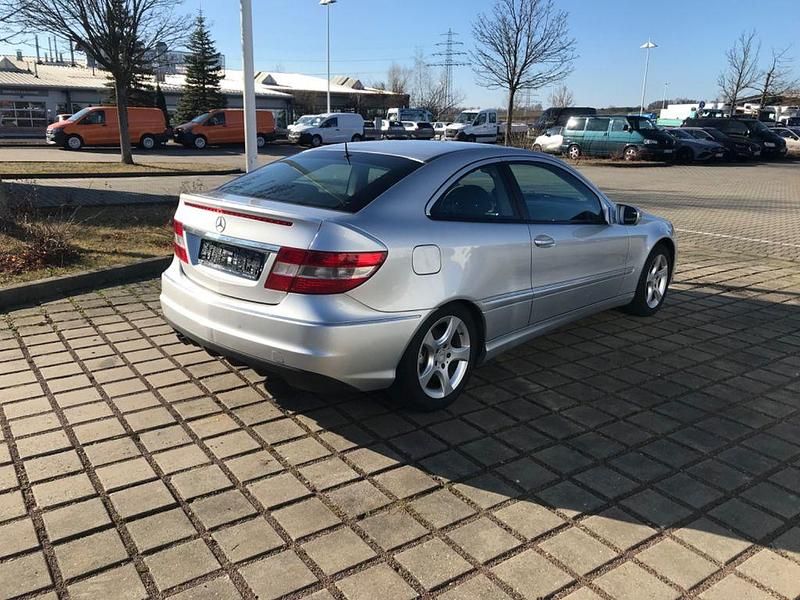 Gebraucht Mercedes CLC220 150 PS (110 kW) 2008 Silber Kleinwagen