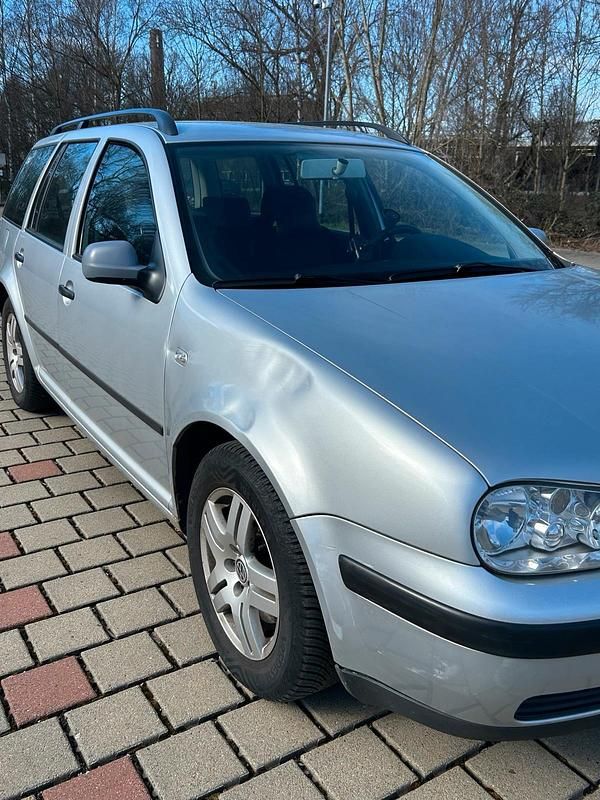 Gebraucht VW Golf IV 105 PS (77 kW) 2001 Silber Kombi
