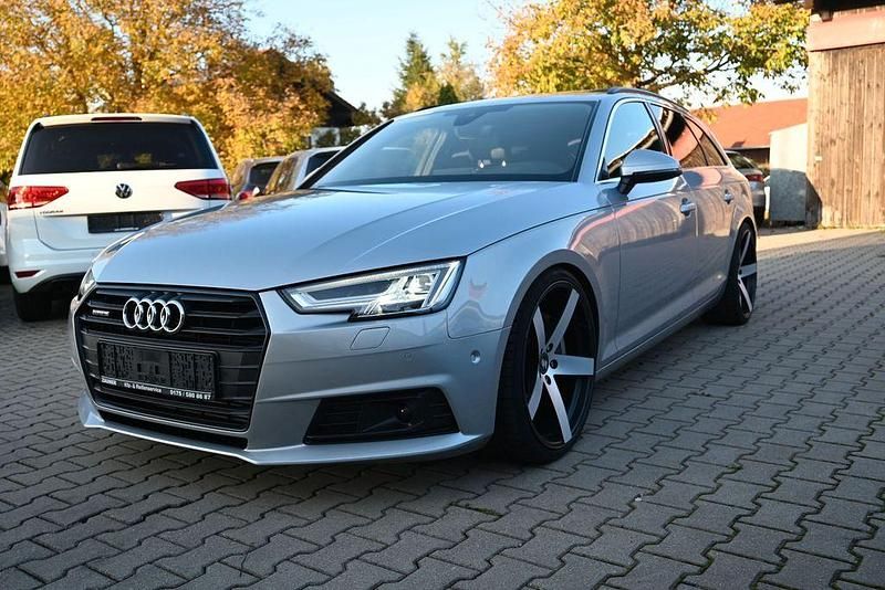 Silber Gebraucht 2017 Audi A4 Ambiente Kombi | 19.999 € (Guter Preis) - Bild 1/4