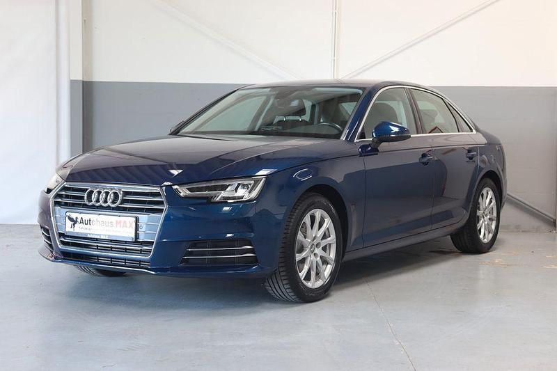 Blau Gebraucht 2018 Audi A4 Sport Limousine | 20.990 € (Guter Preis) - Bild 1/4
