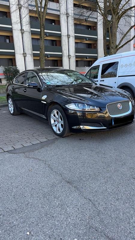 Gebraucht Jaguar XF 200 PS (147 kW) 2013 Schwarz Limousine