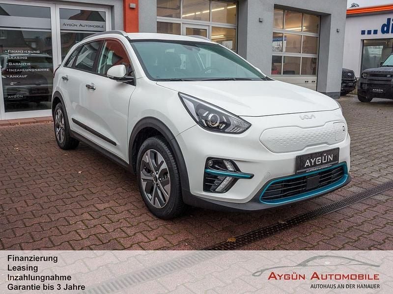 Gebraucht Kia Niro Vision 100 kW (136 PS) 2022 Weiß SUV