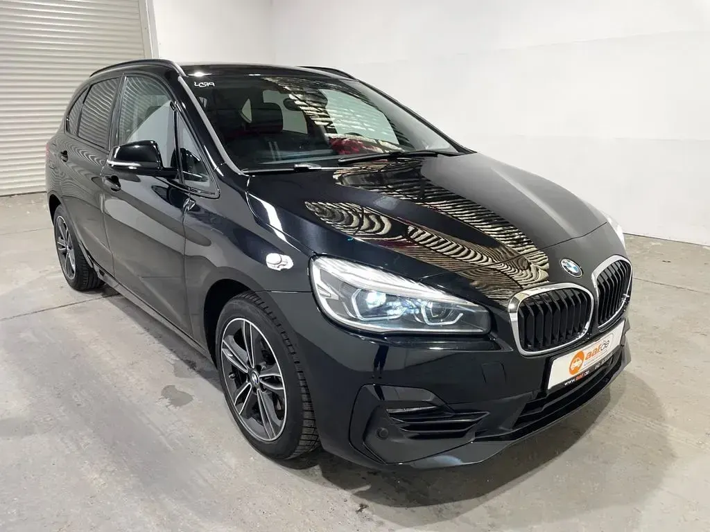 Gebraucht BMW 218 Active Tourer Sport Line 140 PS (102 kW) 2019 Schwarz Van / Kleinbus