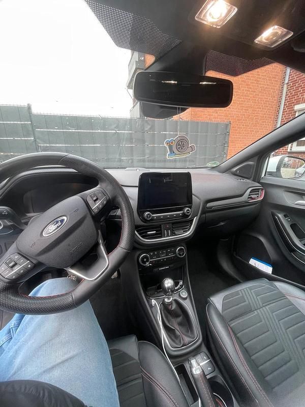 Gebraucht Ford Puma ST-Line 155 PS (114 kW) 2020 Weiß SUV