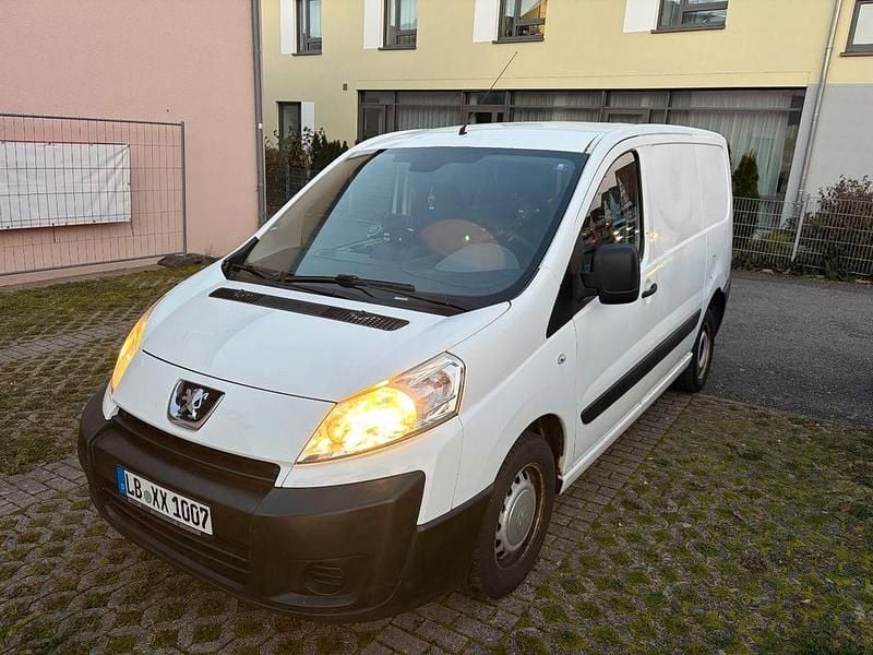 Gebraucht Peugeot Expert 120 PS (88 kW) 2011 Weiß Van