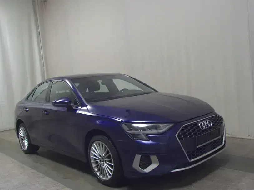 Używany Audi A3 Advanced 150 KM (110 kW) 2022 Niebieski Sedan/Limuzyna