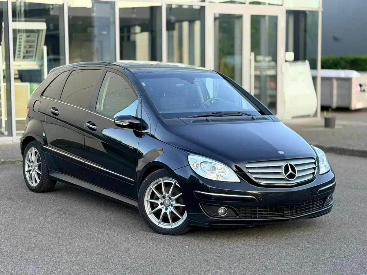Gebraucht Mercedes B180 Elegance 109 PS (80 kW) 2006 Schwarz Van / Kleinbus