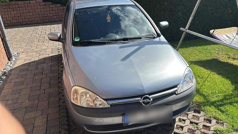 Silber Gebraucht 2003 Opel Corsa Kleinwagen | 1.850 € (Fairer Preis) - Bild 1/4