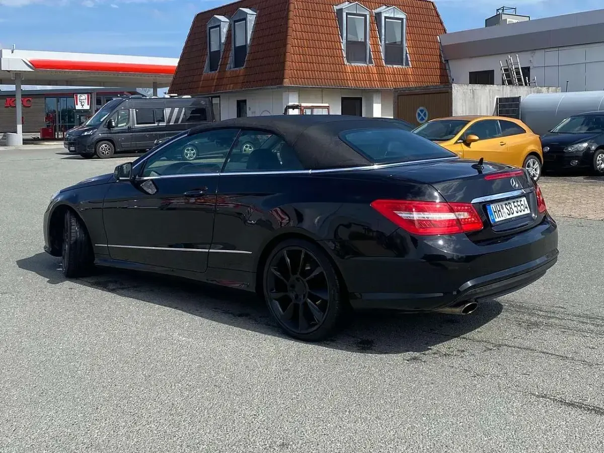 Gebraucht Mercedes E200 Elegance 184 PS (135 kW) 2013 Cabrio