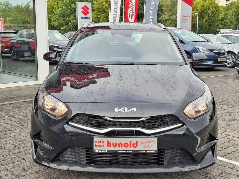 Neu Kia Ceed Sportswagon Vision 140 PS (102 kW) 2025 Schwarz Kombi