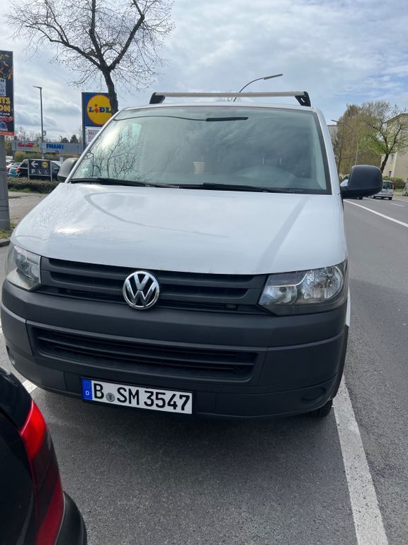 Weiß Gebraucht 2014 VW T5 Van | 7.800 € (Etwas zu teuer) - Bild 1/4