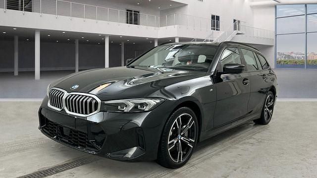 Gebraucht BMW 330 M Sport 245 PS (180 kW) 2025 Schwarzkeine angabe Kombi