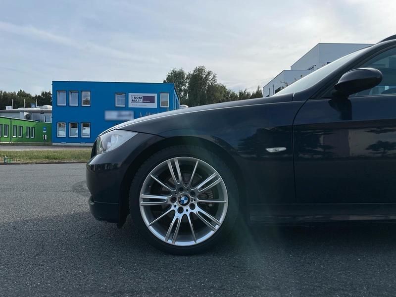Gebraucht BMW 320 M Sport 150 PS (110 kW) 2005 Blau Kombi