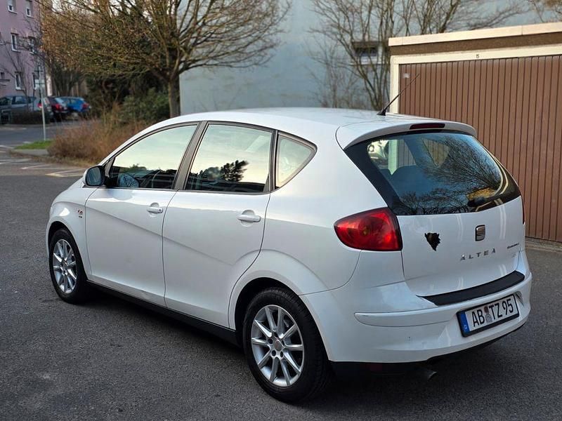 Gebraucht Seat Altea Copa 105 PS (77 kW) 2010 Weiß Van / Kleinbus