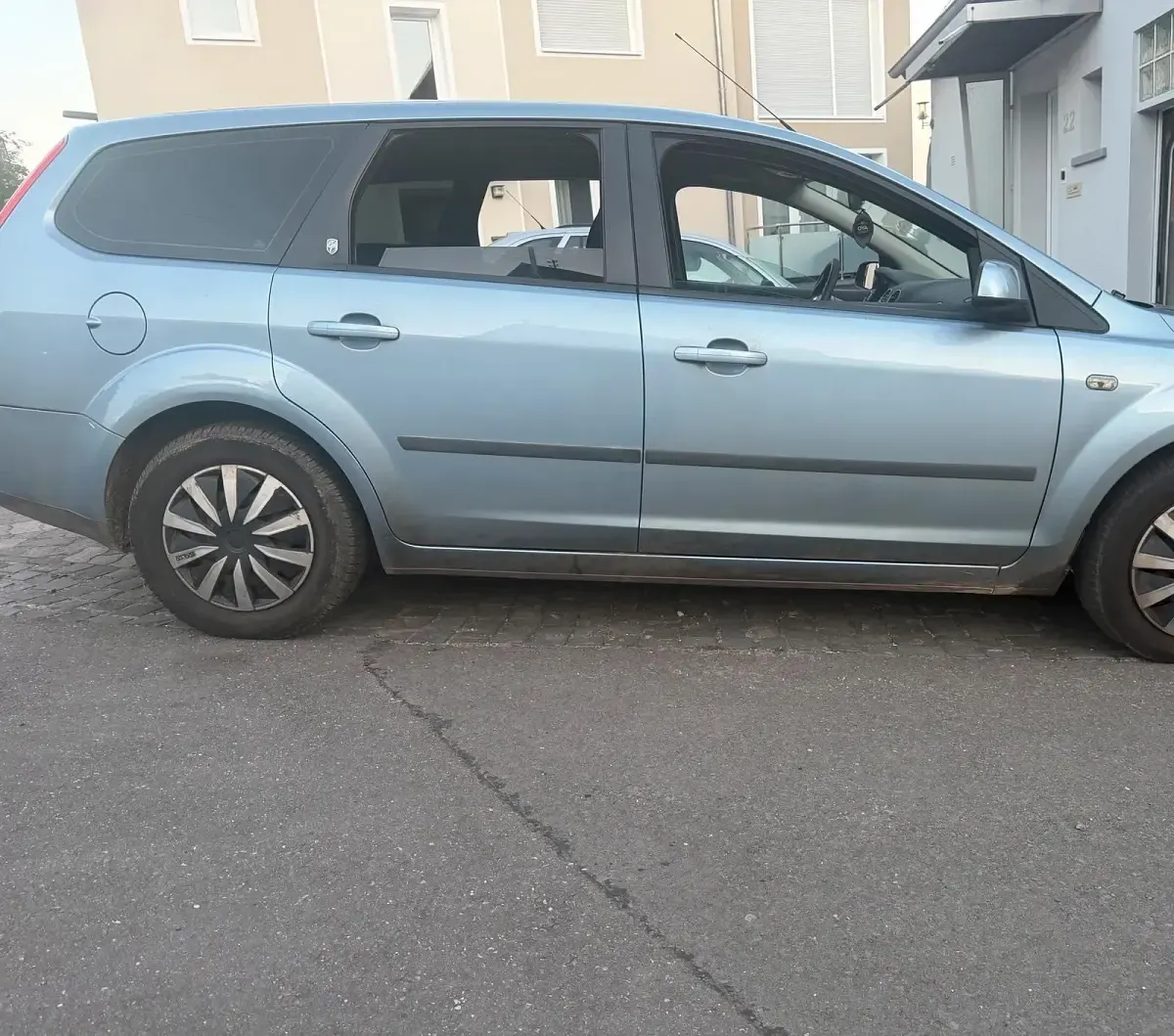 Gebraucht Ford Focus 101 PS (74 kW) 2006 Blau Kombi