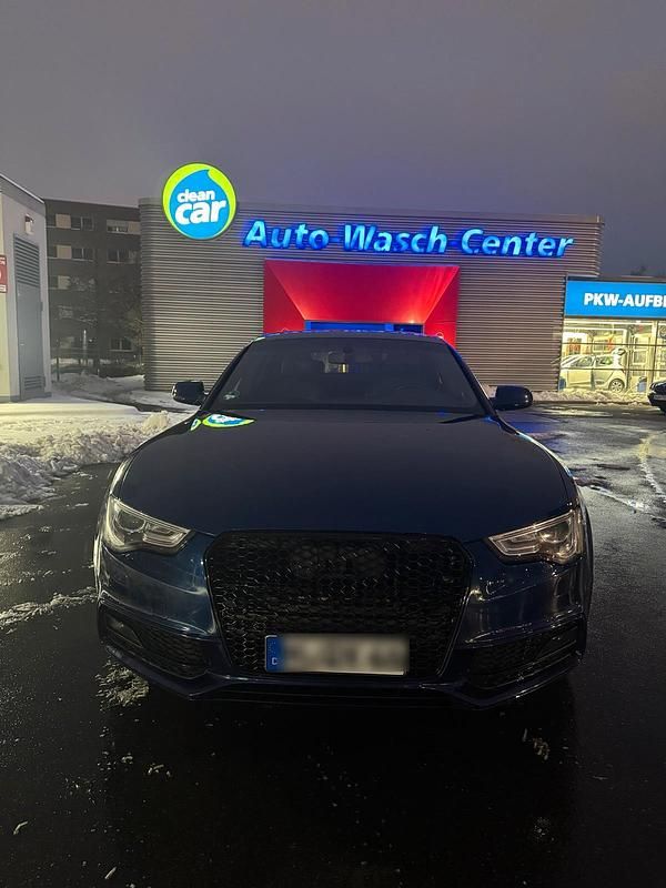 Gebraucht Audi A5 S-Line 177 PS (130 kW) 2012 Blau Limousine