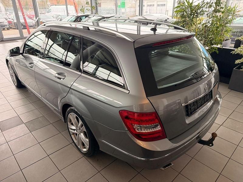 Gebraucht Mercedes C220 170 PS (125 kW) 2013 Silber Kombi