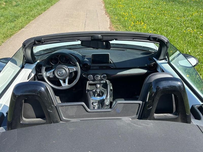 Gebraucht Mazda MX5 Exclusive-Line 132 PS (97 kW) 2016 Weiß Cabrio