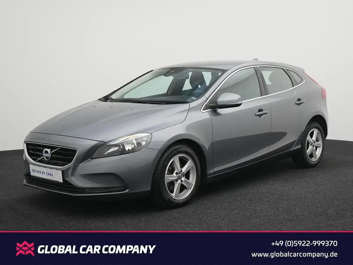 Gebraucht Volvo V40 Momentum 120 PS (88 kW) 2015