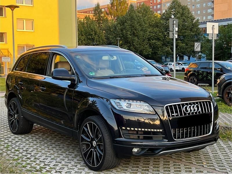 Schwarz Gebraucht 2012 Audi Q7 SUV | 11.850 € (Superpreis) - Bild 1/4