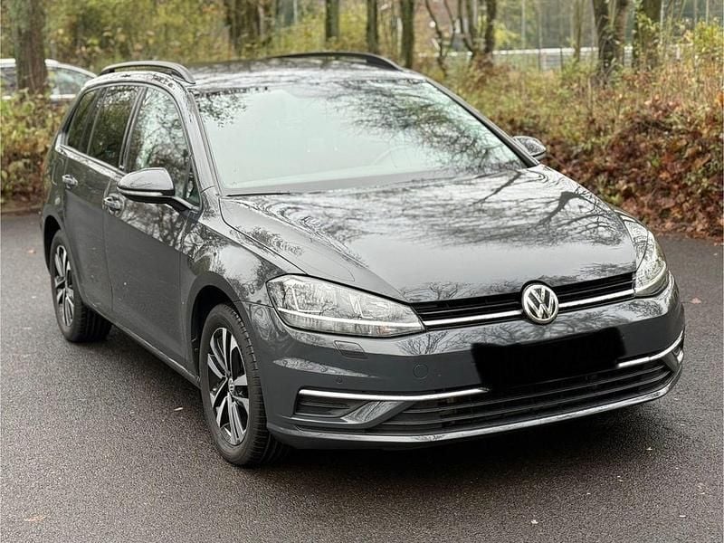 Grau Gebraucht 2020 VW Golf VII United Kombi | 15.800 € (Superpreis) - Bild 1/4