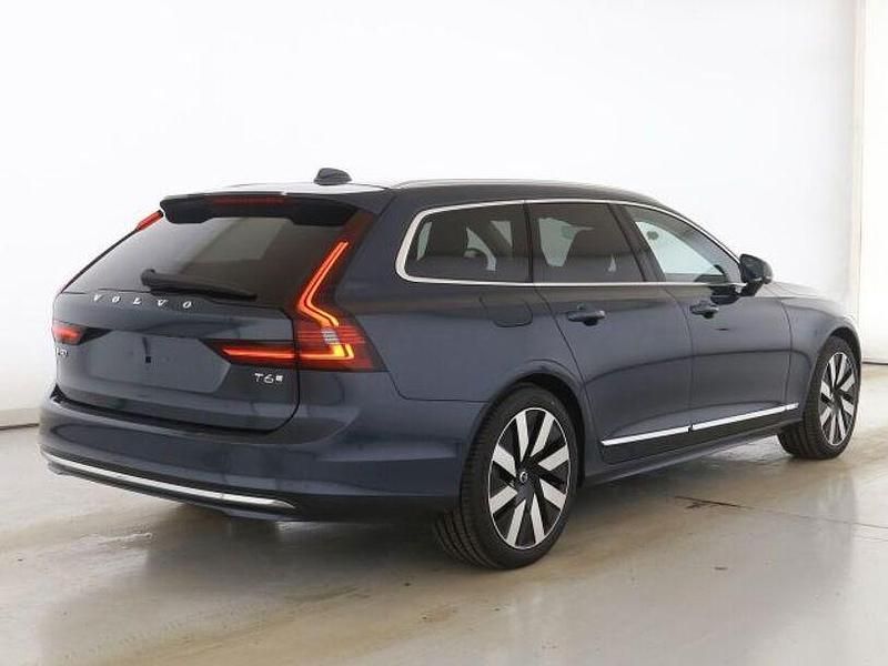 Gebraucht Volvo V90 Plus 253 PS (186 kW) 2025 Blau Kombi