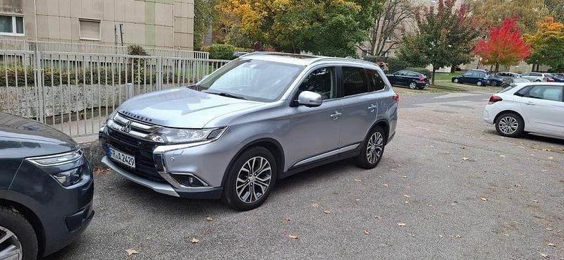 Second-hand Mitsubishi Outlander 150 CP (110 kW) 2017 Gri SUV