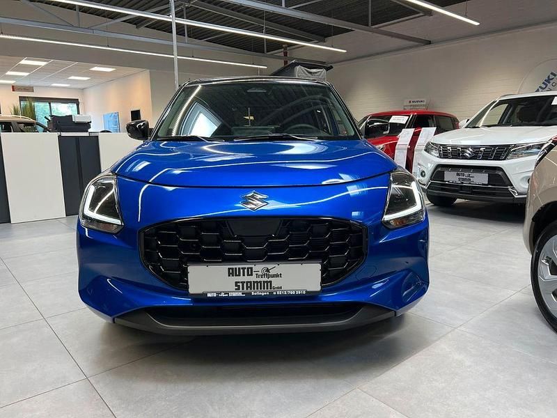 Gebraucht Suzuki Swift Comfort+ 83 PS (61 kW) 2024 Frontier blue / super black Kleinwagen