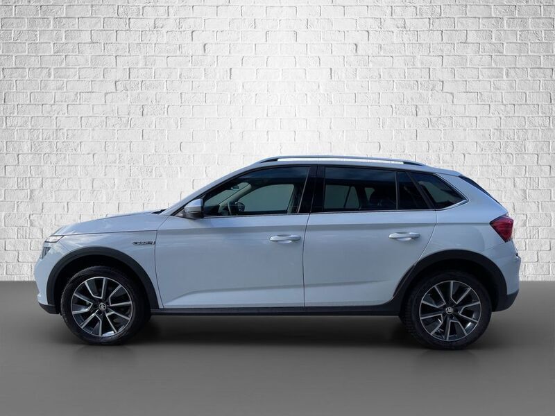 Gebraucht Skoda Kamiq ScoutLine 150 PS (110 kW) 2024 Moonweiss metallic SUV