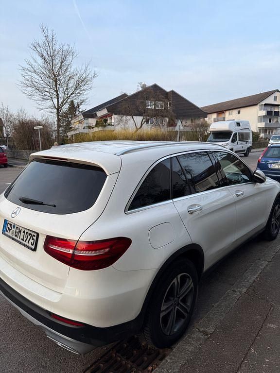 Gebraucht Mercedes GLC250 204 PS (150 kW) 2017 Weiß SUV