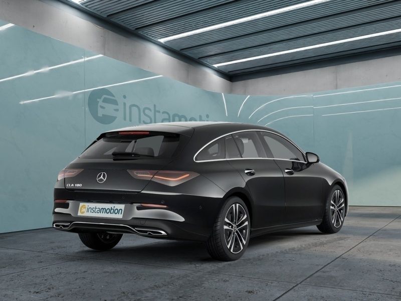 Schwarz Gebraucht 2024 Mercedes CLA180 Shooting Brake Progressive Kombi | 31.978 € - Bild 1/2