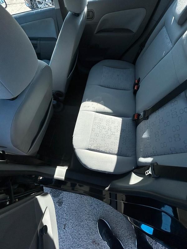 Gebraucht Ford Fiesta 80 PS (58 kW) 2002 Schwarz Kleinwagen