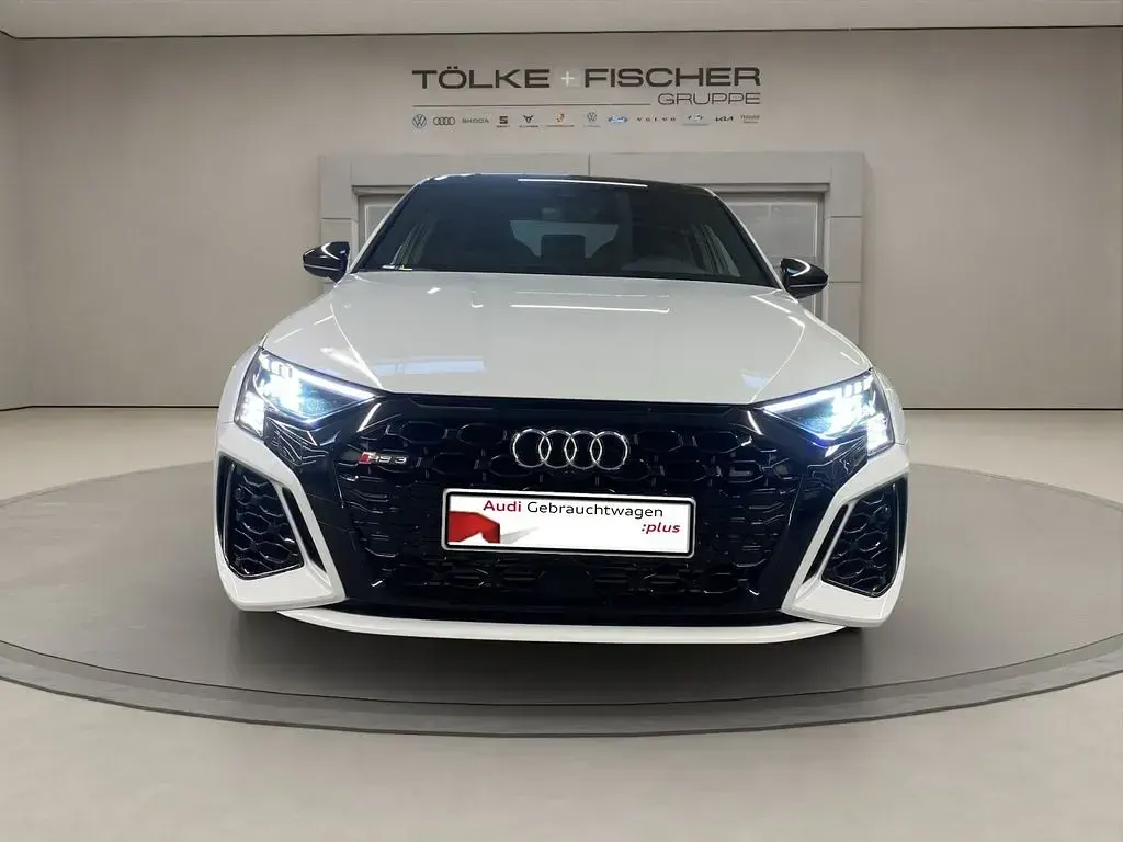 Gebraucht Audi RS3 Design 400 PS (294 kW) 2023 Gletscherweiss (metallic) Limousine