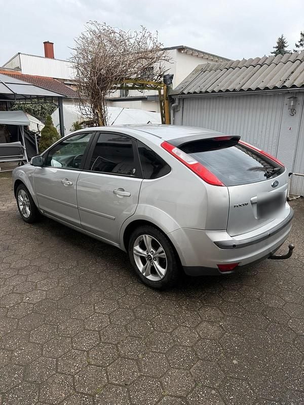 Gebraucht Ford Focus 145 PS (106 kW) 2006 Silber Kleinwagen
