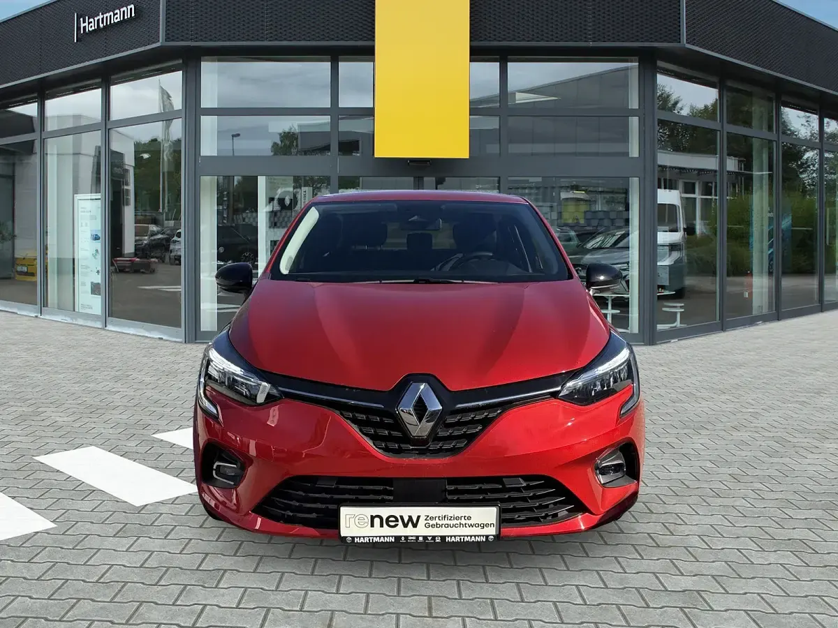 Gebraucht Renault Clio Evolution 67 PS (49 kW) 2023 Metalliclackierung dezirrot (rot) Kleinwagen