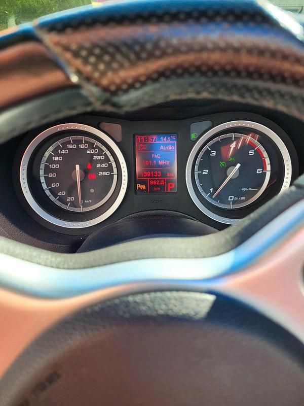 Schwarz Gebraucht 2009 Alfa Romeo Spider Cabrio | 10.000 € (Superpreis) - Bild 1/4