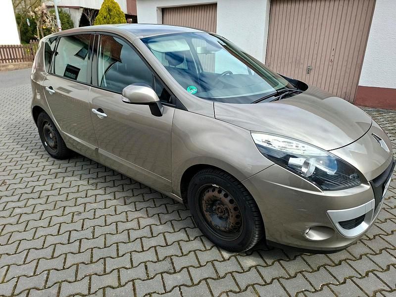 Gebraucht Renault Mégane III 106 PS (77 kW) 2010 Grau Kleinwagen