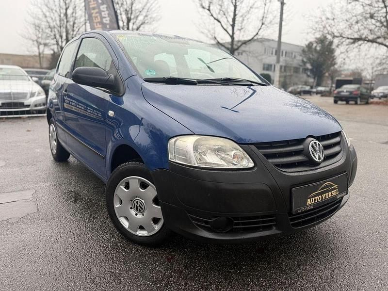 Gebraucht VW Fox Basis 54 PS (39 kW) 2006 Blau Kleinwagen