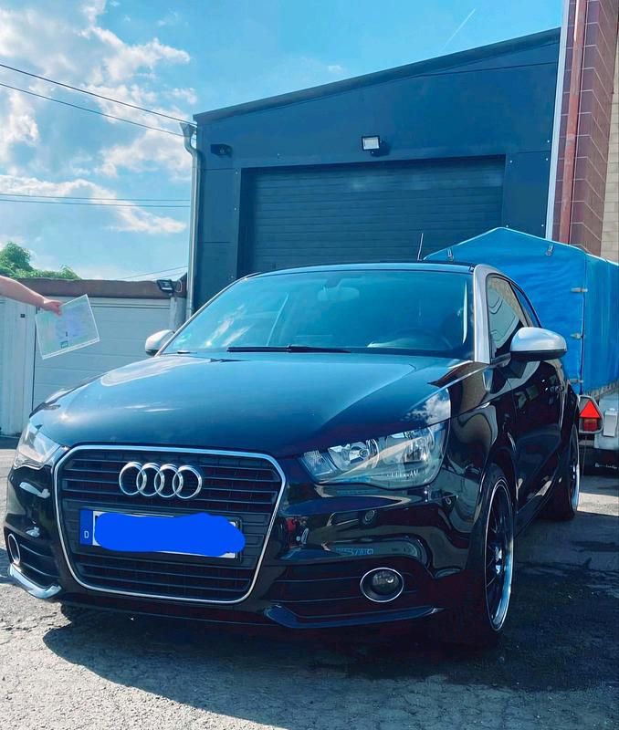 Gebraucht Audi A1 86 PS (63 kW) 2010 Schwarz Kleinwagen