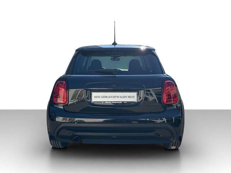 Gebraucht Mini Cooper Essential 136 PS (100 kW) 2022 Midnight black met. Kleinwagen