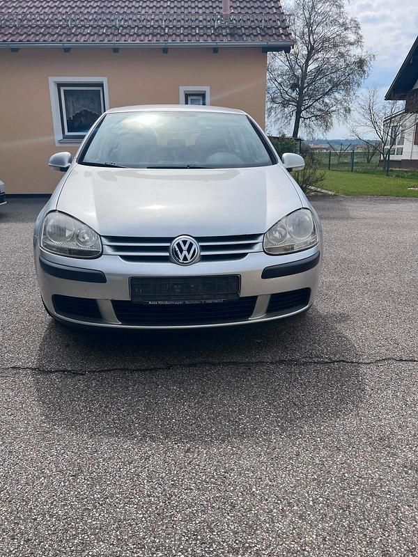 Gebraucht VW Golf IV 75 PS (55 kW) 2005 Silber Kleinwagen