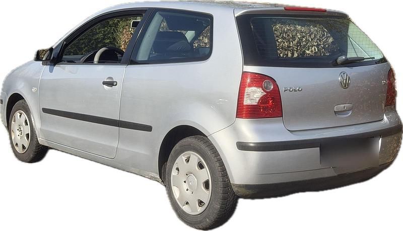 Gebraucht VW Polo 64 PS (47 kW) 2003 Silber Kleinwagen