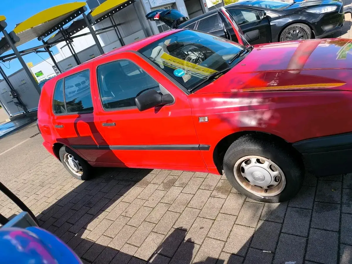 Gebraucht VW Golf III 75 PS (55 kW) 1992 Rot Kleinwagen
