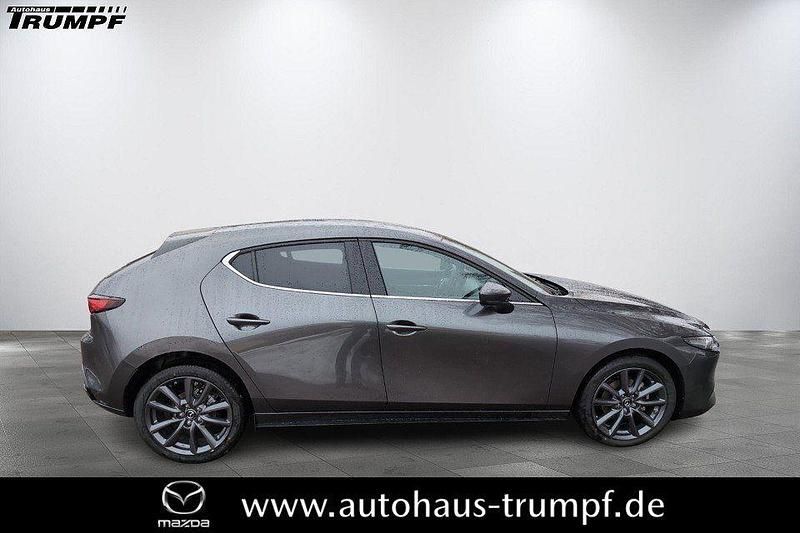 Neu Mazda 3 Exclusive-Line 140 PS (102 kW) 2026 Machine gray Limousine