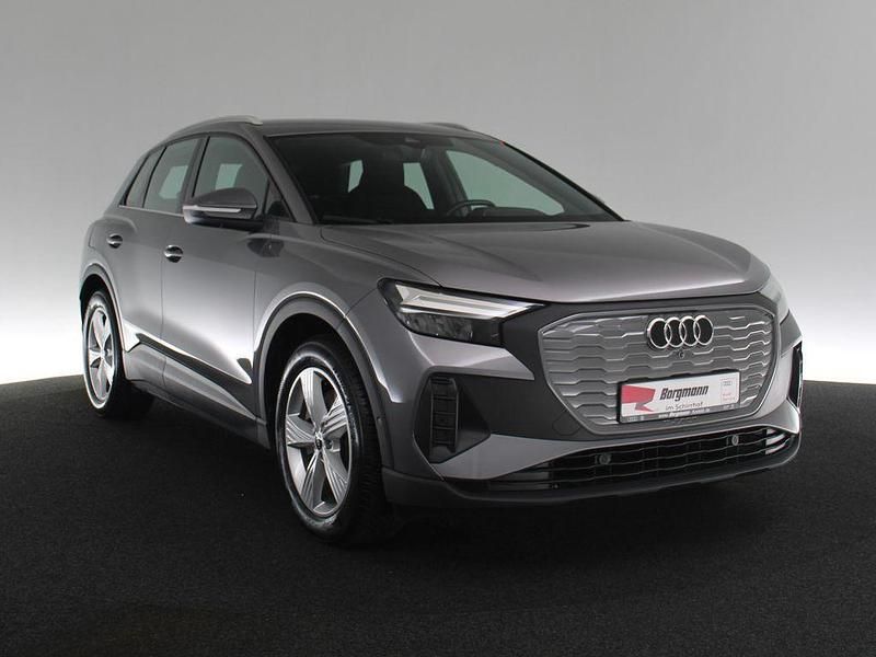 Gebraucht Audi Q4 e-tron Basis 150 kW (204 PS) 2022 Grau / taifungrau SUV