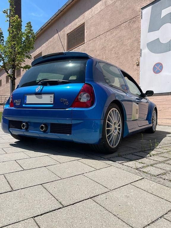 Blau Gebraucht 2003 Renault Clio II Limousine | 68.500 € - Bild 1/4