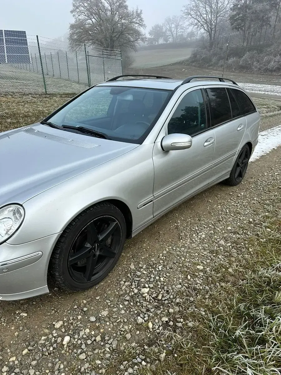 Second-hand Mercedes C220 150 CP (110 kW) 2004 Argintiu Break
